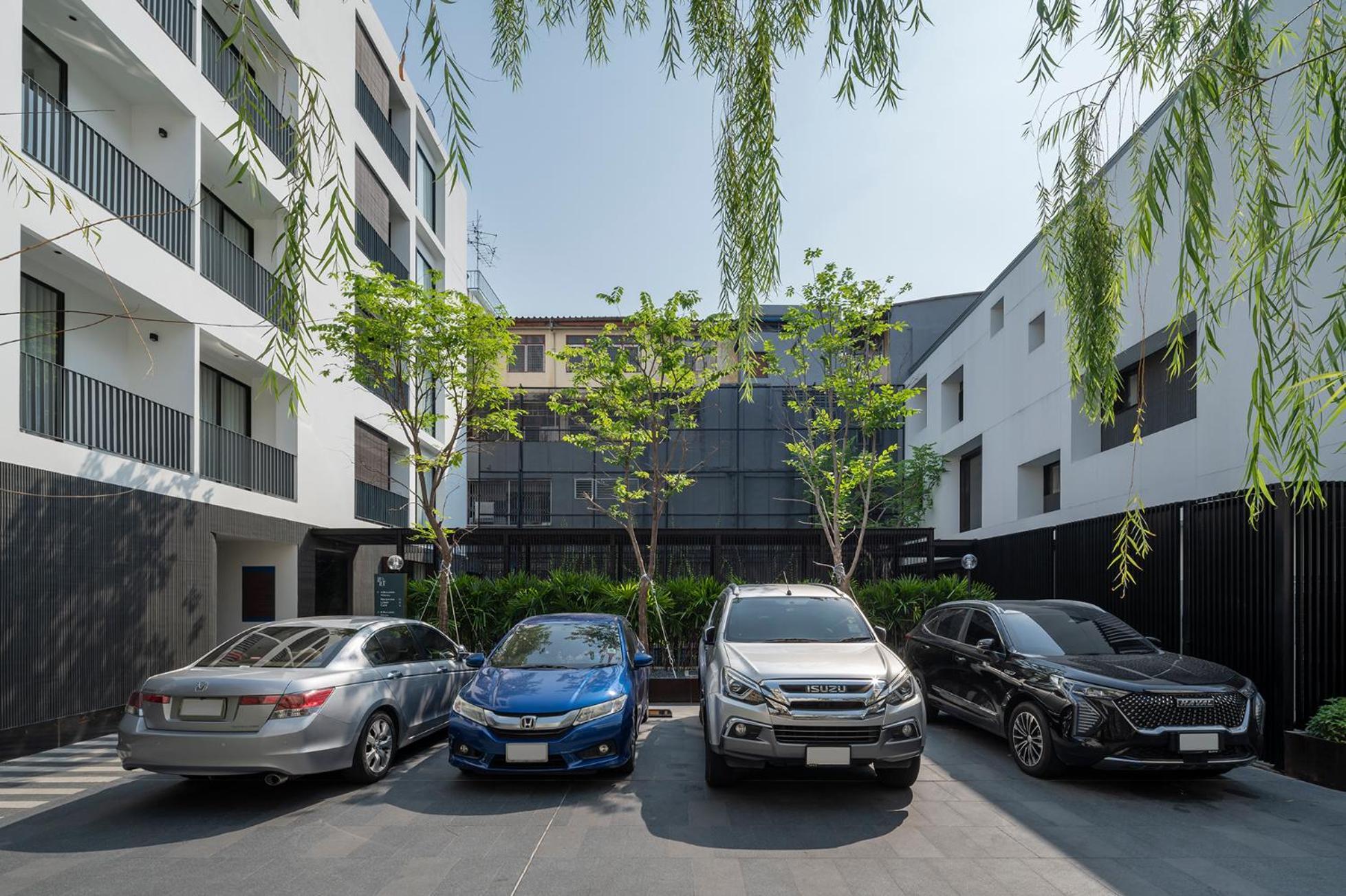 Lilit Bang Lumphu Hotel กรุงเทพมหานคร ภายนอก รูปภาพ